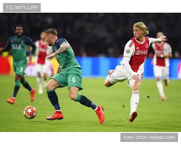 阿贾克斯对阵阿尔克马德，榜首之争三大焦点精彩看点全解析